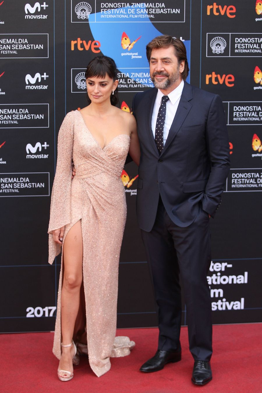 Los actores llegan al Zinemaldia para presentar 'Loving Pablo'