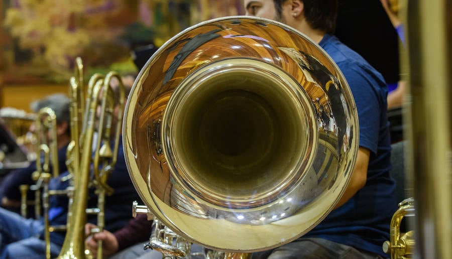 La Orquesta Sinfónica de San Sebastián, que actuará en la capital guipuzcoana el próximo viernes 13 y el lunes 16, afina su puesta a punto