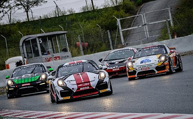 Ander Vilariño se juega el podium final en el europeo de GT4
