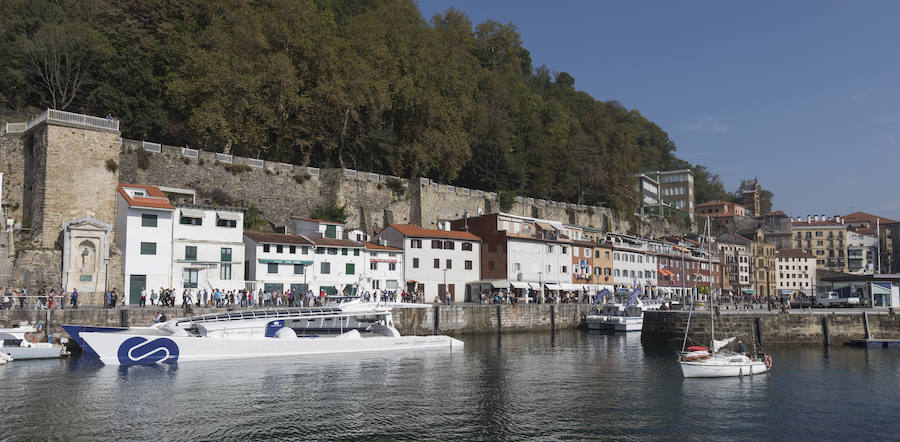 Un buque de hidrógeno recala en Donostia dentro de su gira mundial
