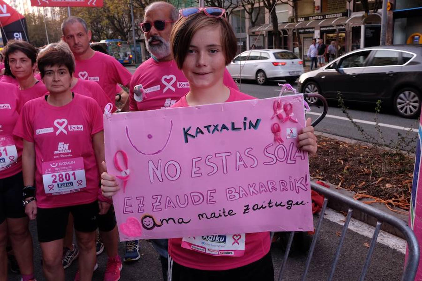 2.600 personas han participado este domingo en San Sebastián en la marcha 5k Katxalin, en solidaridad con las personas afectadas por el cáncer de mama