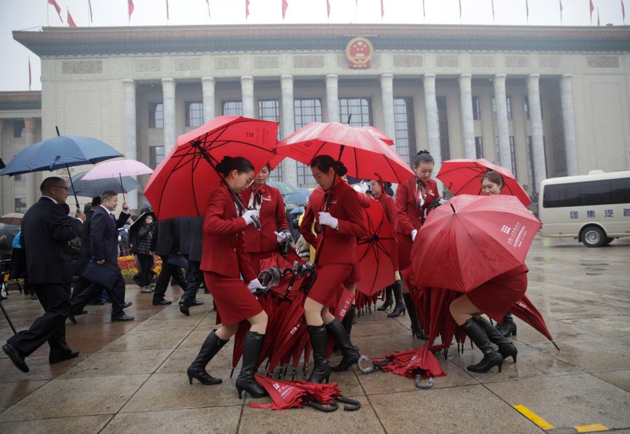 Gran expectación alrededor del XIX Congreso del Partido Comunista de China que ha iniciado sus debates este miércoles en Beijing.