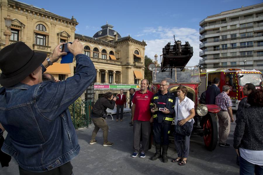 El alcalde de San Sebastián, Eeneko Goia, destaca que los bomberos son «el pilar de la seguridad y la tranquilidad» de la ciudad.