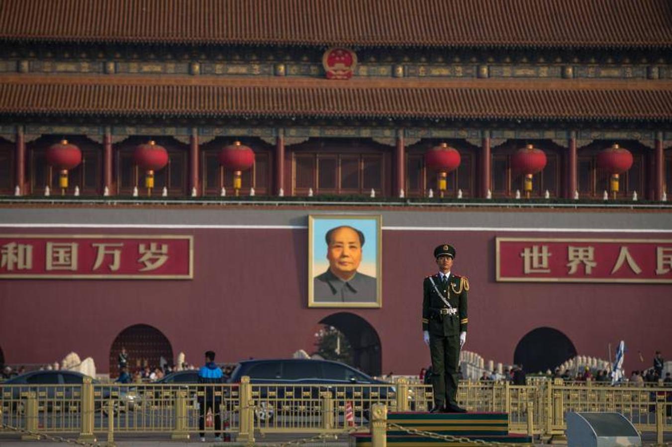 Clausura del XIX Congreso Nacional del Partido Comunista de China (PCCh) en el Gran Palacio del Pueblo (GHOP) en Pekín, China.