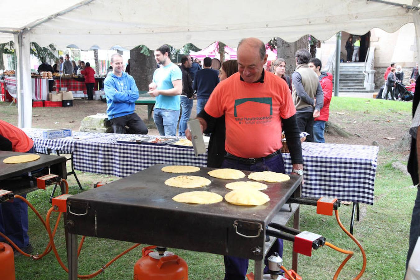 Este viernes y sábados se ha celebrado la feria del Concurso de Euskal Herria de queso pastor en Ordizia. 