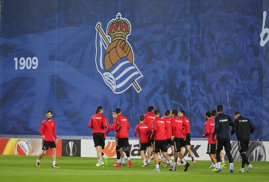 Los jugadores del Vardar se han entrenado este miércoles por la tarde en Anoeta para preparar el encuentro de este jueves contra la Real Sociedad dentro de la Europa League.