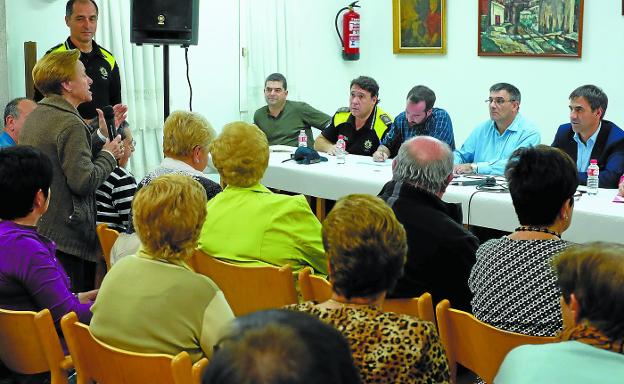 Los vecinos de las diferentes zonas de Eibar podrán dirigirse a los representantes municipales para presentar sus quejas.

