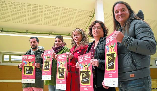 Mercado de Economía Social. Organizadores presentaron el programa ayer en Merkatuzar. 