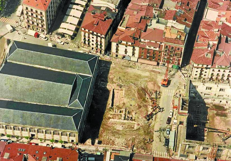 En sus dos siglos de historia, este espacio ha sido escenario y testigo de la evolución de Donostia, de fortaleza militar a destino turístico internacional