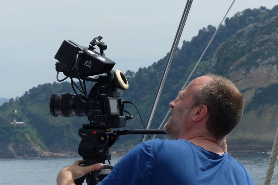 El documental 'Arte al agua' intercala los testimonios de los pescadores vascos y gallegos con imágenes inéditas de la pesca en Terranova pertenecientes a archivos de particulares