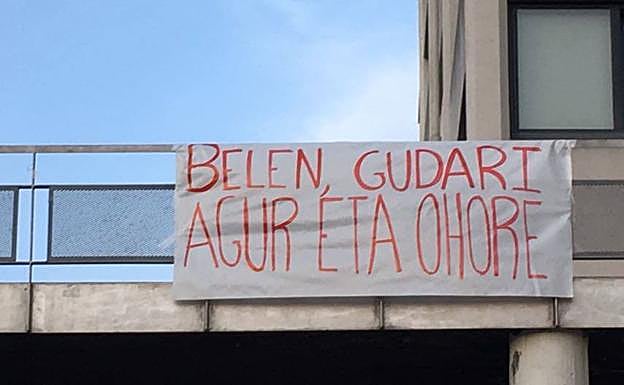 Aparecen pintadas y carteles en la UPV para homenajear a la exdirigente de ETA Belén González