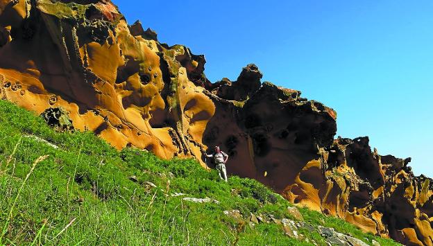 En la excursión se descubrirán las sorprendentes formas del litoral de Jaizkibel.