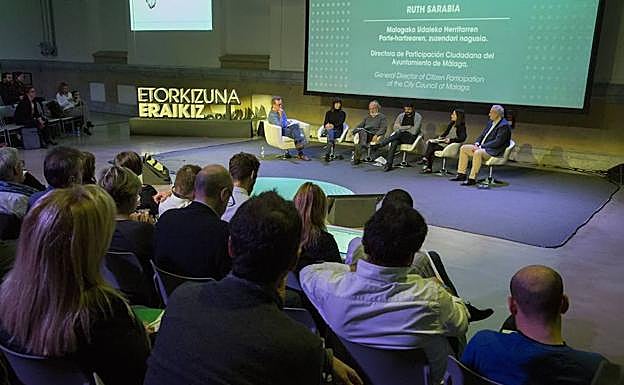 El I Congreso de Participación Ciudadana de Gipuzkoa se celebra hasta mañana en Tabakalera