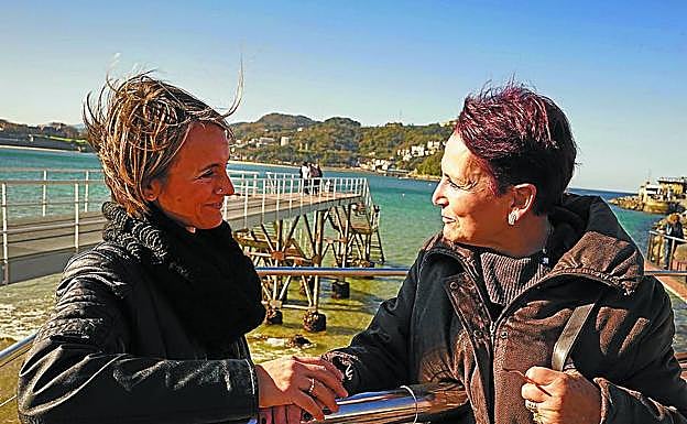 Sonia y su madre Encarna cuidan de su padre, que tiene alzhéimer desde hace 9 años. 