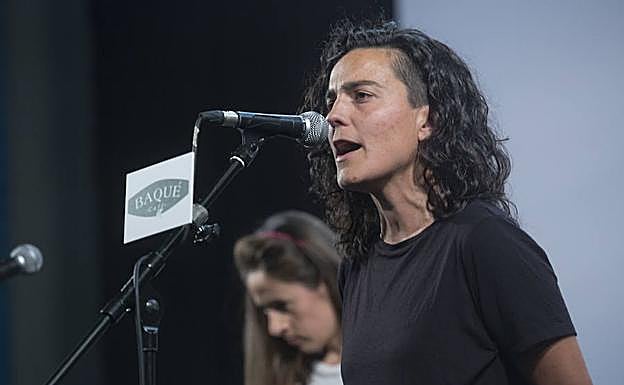 Maialen Lujanbio, Irungo saioan.