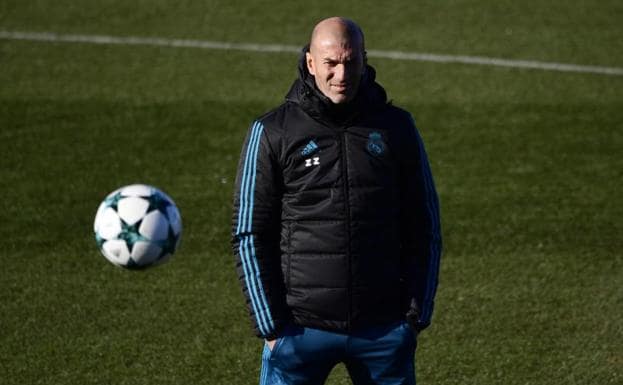 Zinedine Zidane, durante el entrenamiento. 