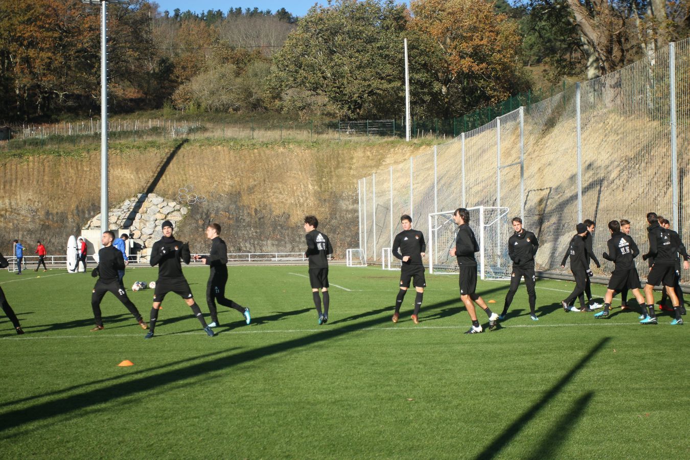 La Real Sociedad ha realizado este miércoles el último entrenamiento antes del partido del jueves ante el Zenit de San Petersburgo.