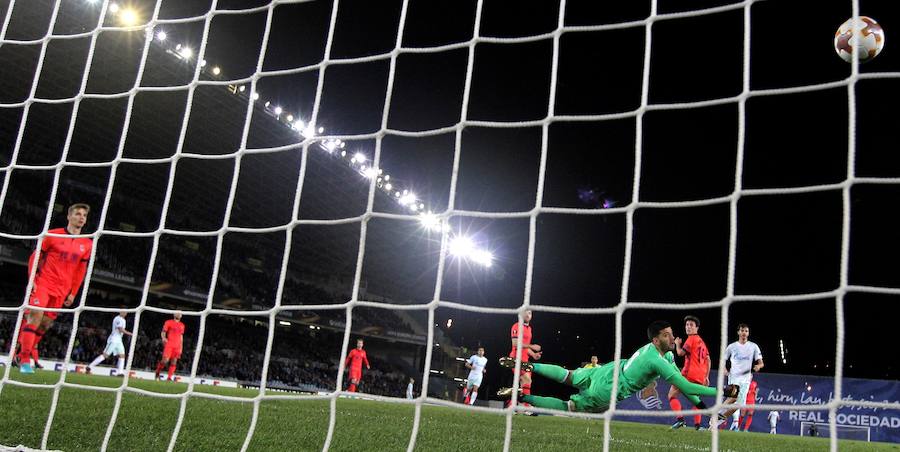 Las mejores imágenes del encuentro de Europa League entre la Real Sociedad y el Zenit en Anoeta