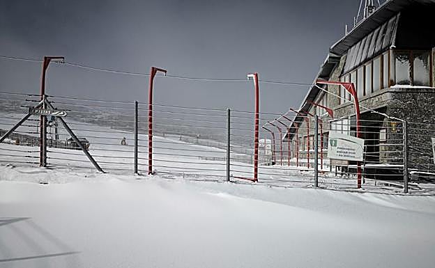Los trabajos no cesan en Sierra de Béjar-La Covatilla