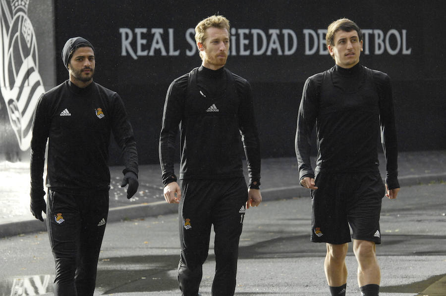 Eusebio ha citado a sus jugadores esta mañana en Zubieta para el último entrenamiento antes del debi de mañana en San Mamés contra el Athletic). 