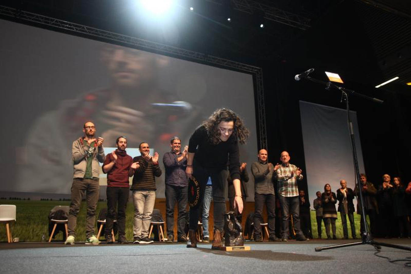 Bertsolari Txapelketa Nagusiko finala ari dira jokatzen Barakaldoko BECen.