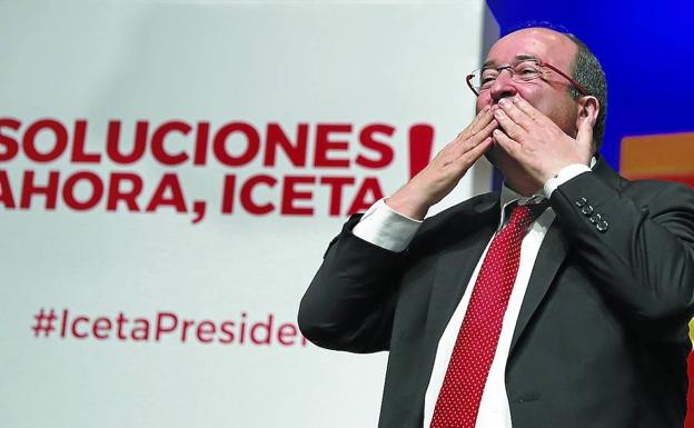 Iceta, ayer durante su intervención en el mitin final del PSC en Cornellá de Llobregat.