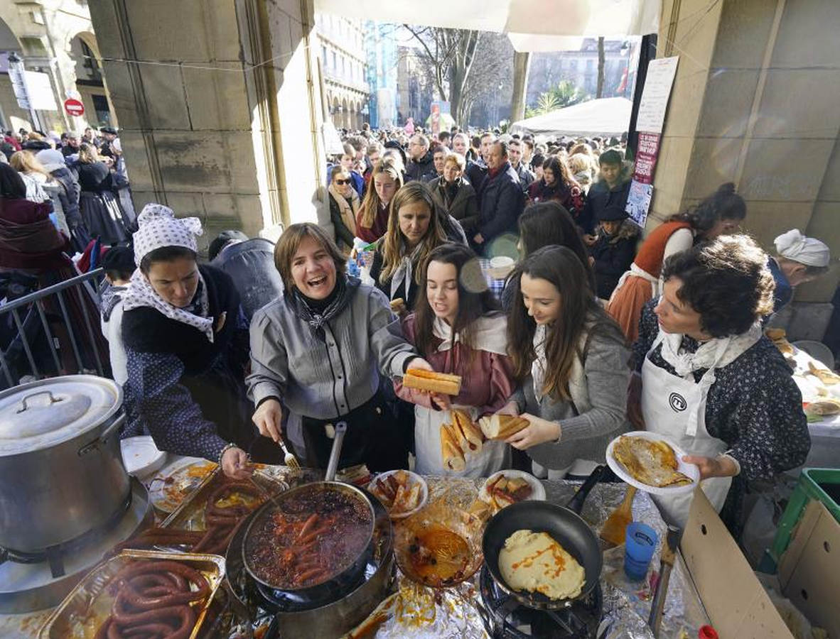 La feria de Santo Tomás de Donostia, un éxito