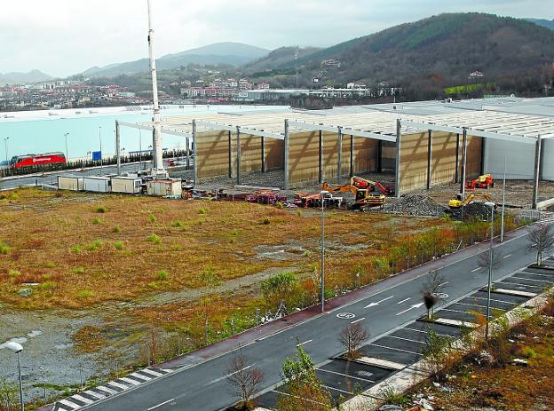 Vista actual de los nuevos pabellones que se están construyendo en Araso. 