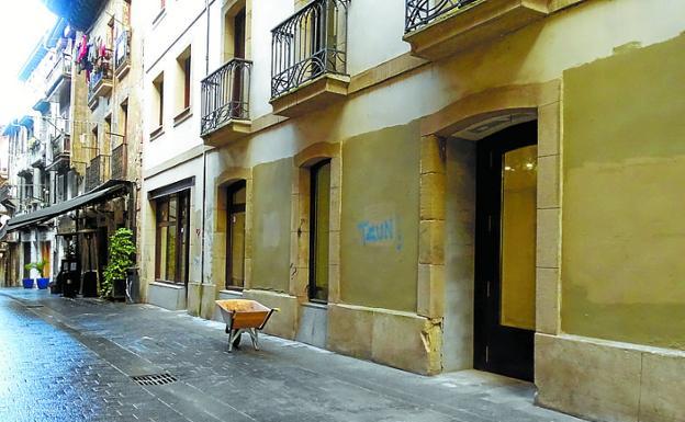 Entrada por la calle Santa María. 