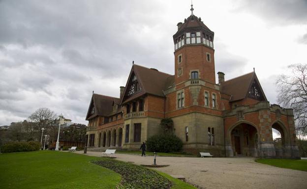 Las Juntas de Gipuzkoa se oponen a la instalación de un hotel en el Palacio Miramar 
