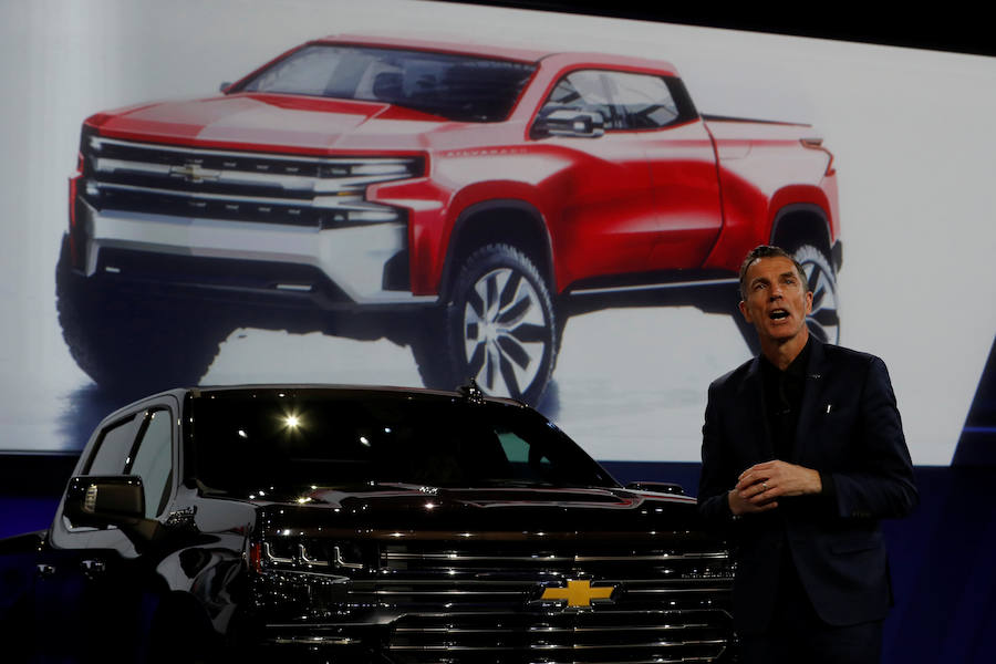 El Salón del Automóvil de Detroit 2018 ha abierto sus puertas con la mirada puesta en los modelos de gran tamaño, pero también en el comercio internacional y el impacto de los recortes impositivos. 