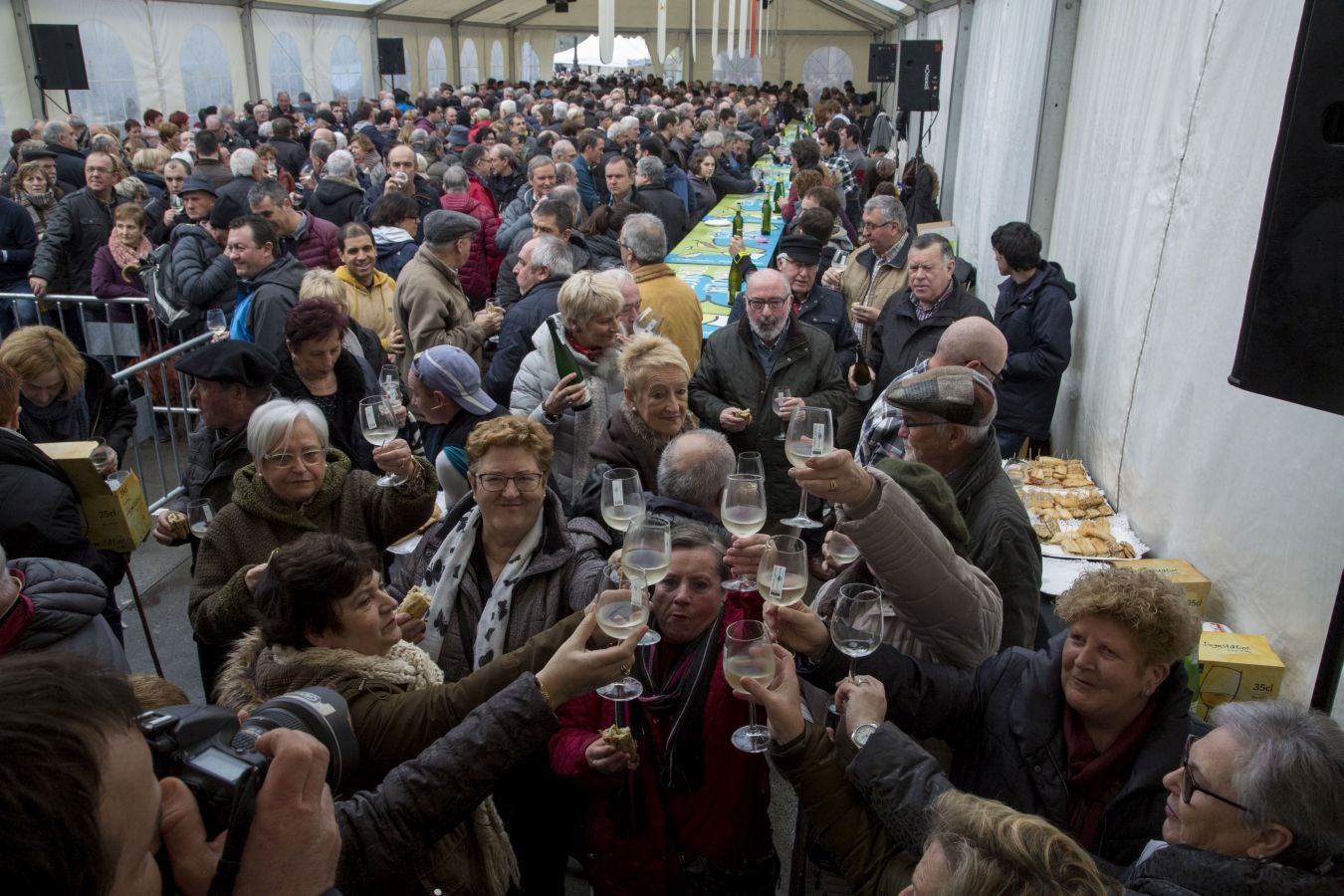 Getaria ha acogido la presentación y degustación de la nueva cosecha