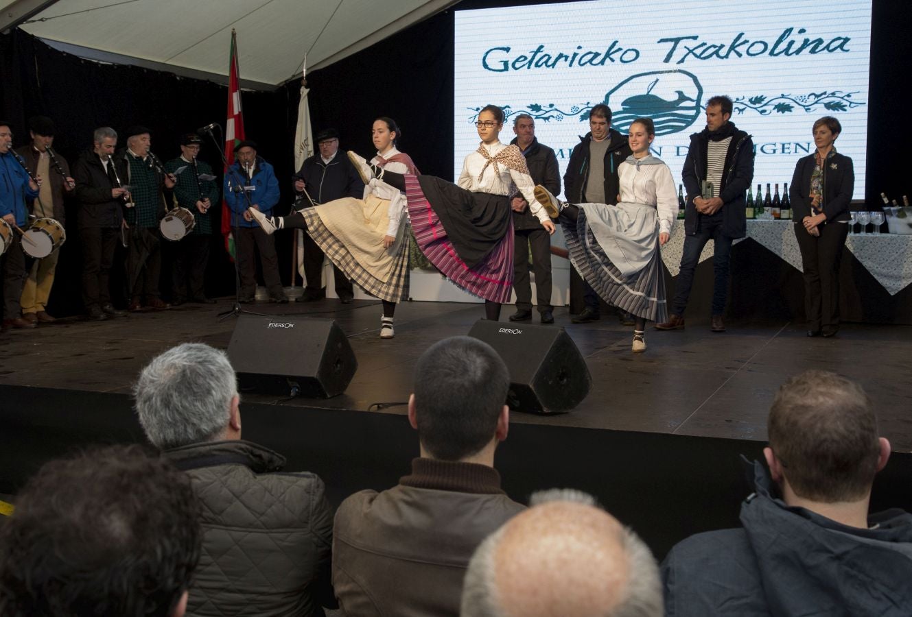 Getaria ha acogido la presentación y degustación de la nueva cosecha