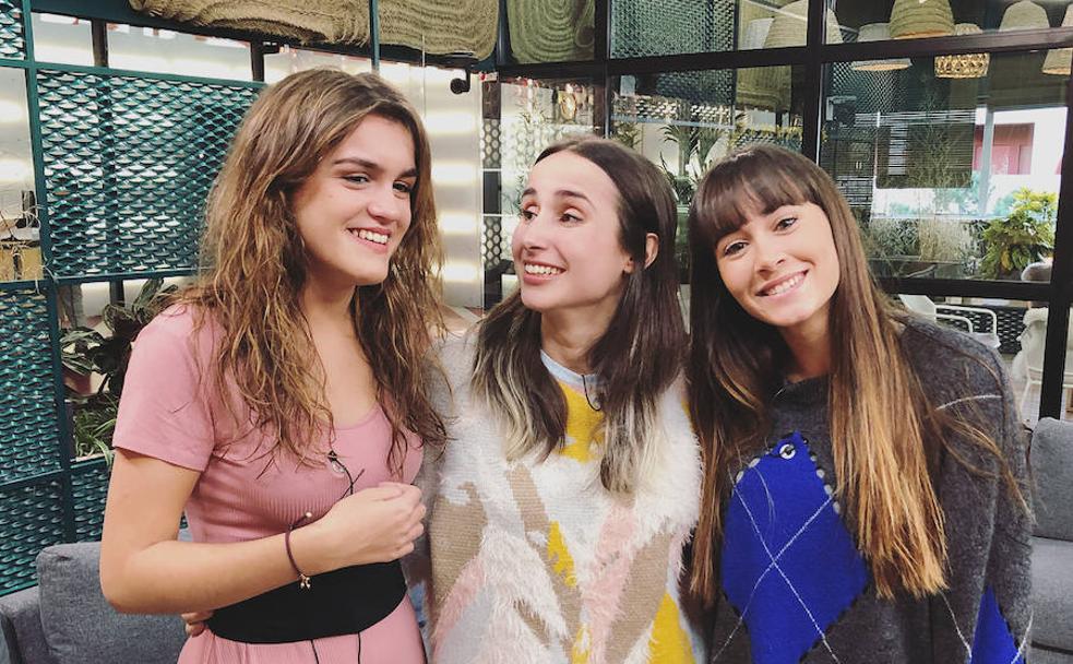 La cantante Zahara, en el centro, junto a Amaia y Aitana, que hicieron una versión de su tema 'Con las ganas' en una gala.