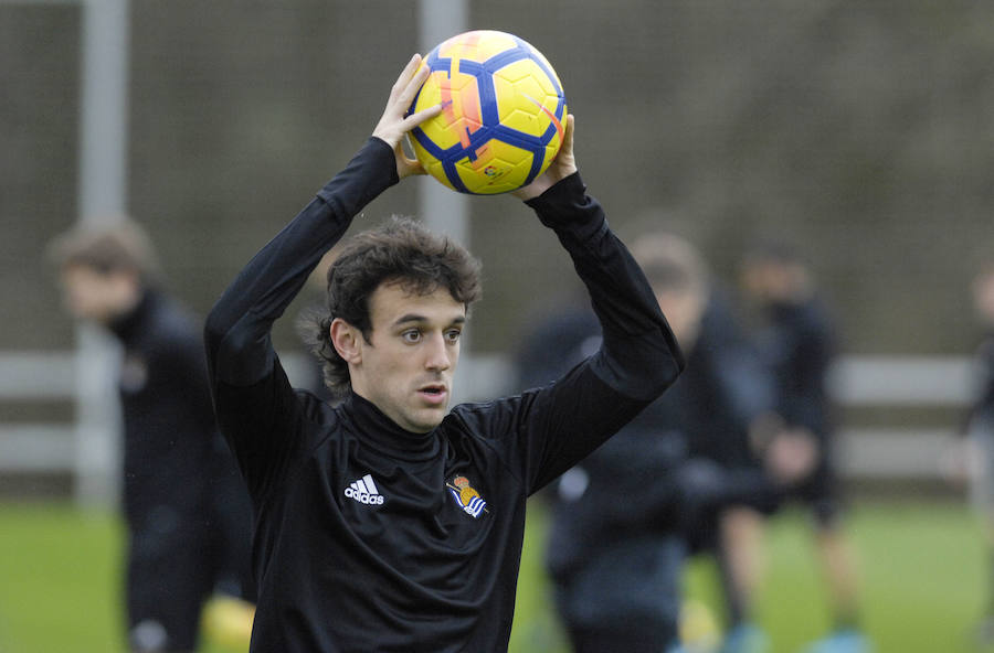 La Real ha efectuado este viernes por la mañana en Zubieta su penúltimo entrenamiento antes de enfrentarse al Celta. Mañana la plantilla se ejercitará a la misma hora y en el mismo escenario. 