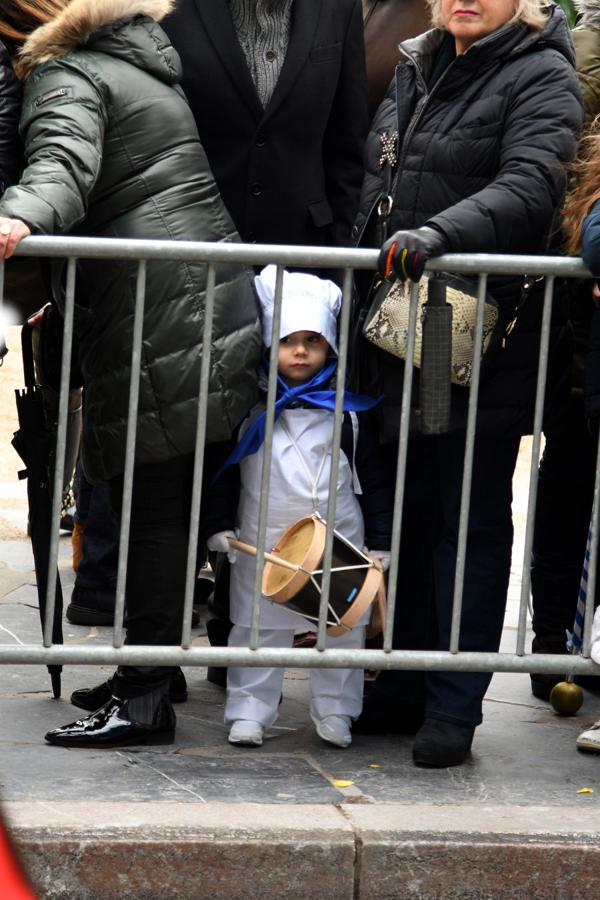 Casi 5.000 niños han desfilado por el centro de San Sebastián al son de la música de Sarriegui