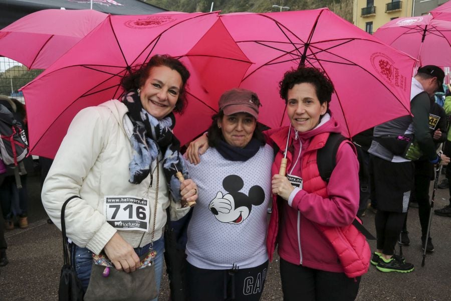 Alrededor de 600 personas han participado hoy en la VI Marcha Nórdica organizada por Aspanogi, la Asociación de Familiares de Niños con Cáncer de Gipuzkoa