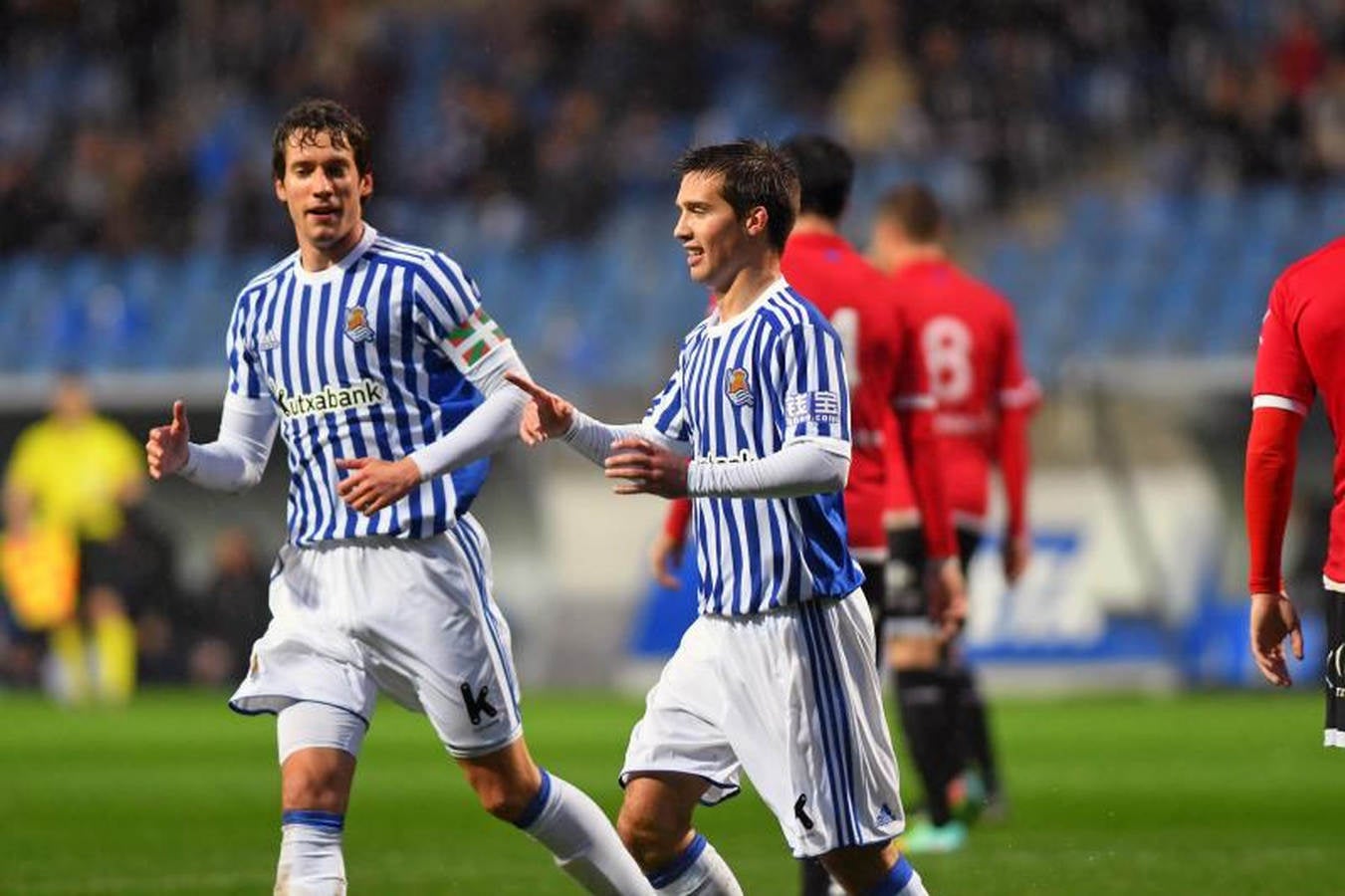 Un gol de Capilla permite a los de Alguacil meterse en puestos de play-off de ascenso.