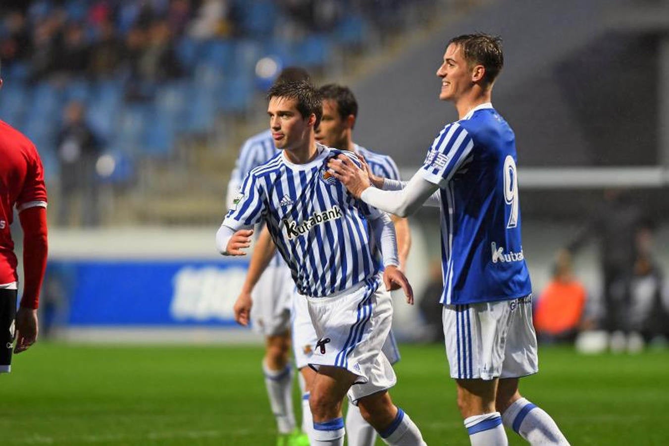 Un gol de Capilla permite a los de Alguacil meterse en puestos de play-off de ascenso.