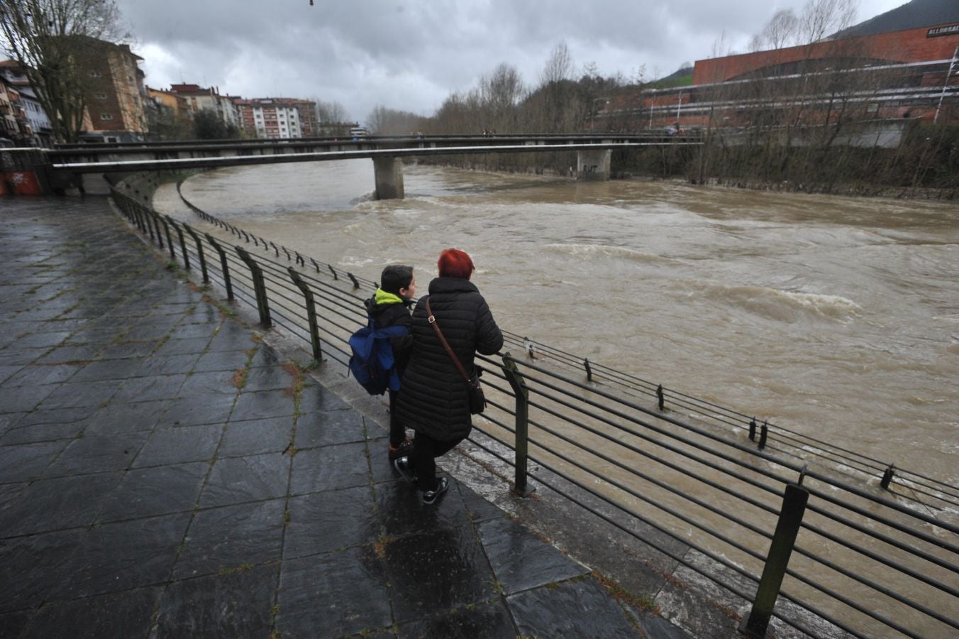 Inundaciones puntuales de los ríos guipuzcoanos tras las intensas lluvias de los últimos días. 