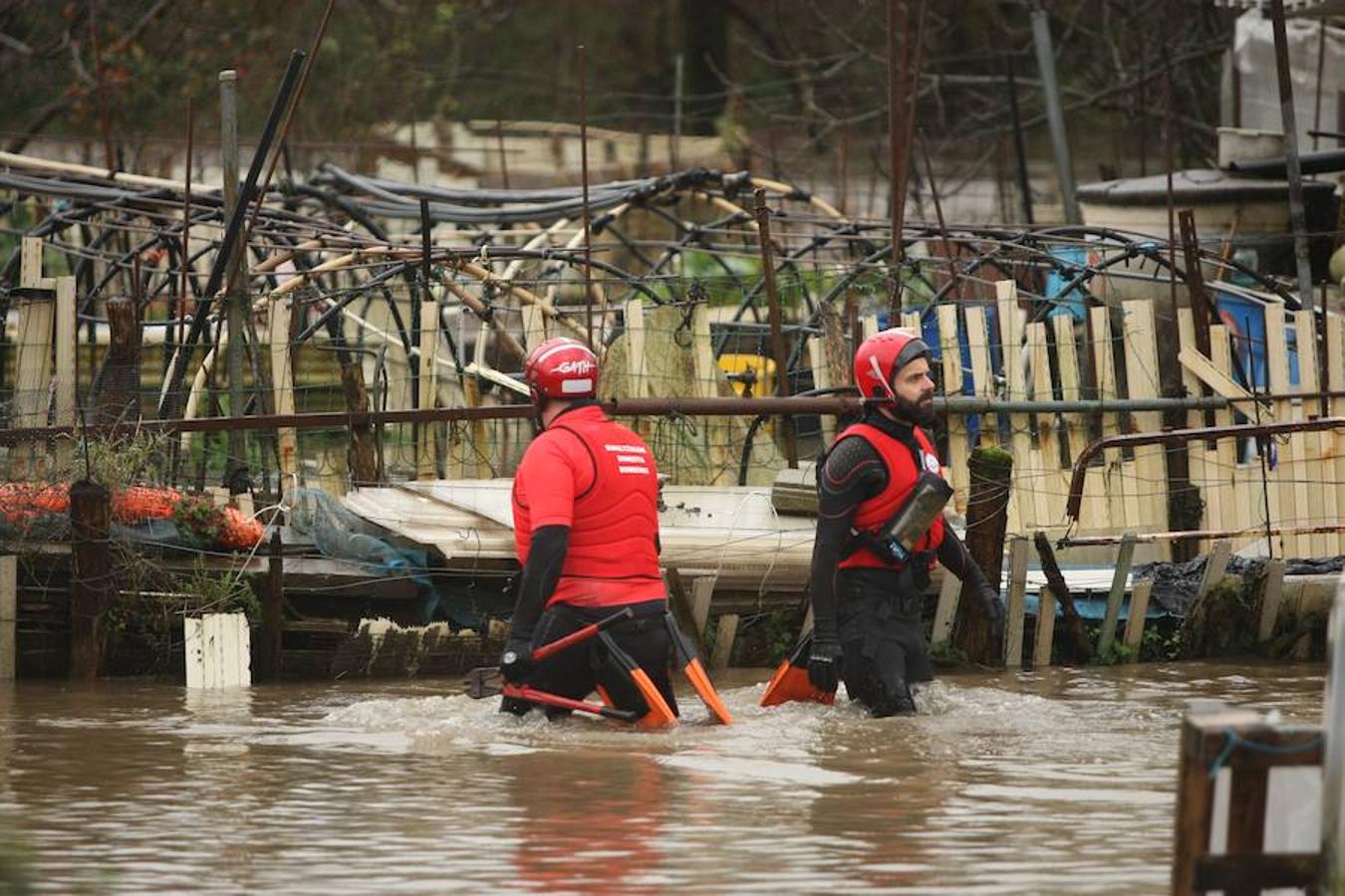 Inundaciones puntuales de los ríos guipuzcoanos tras las intensas lluvias de los últimos días. 