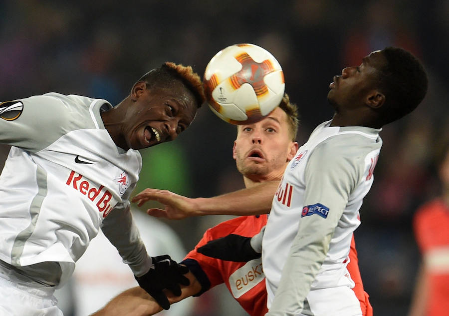 Emoción en el Salzburgo - Real Sociedad con la presencia de casi dos mil aficionados realistas en las gradas