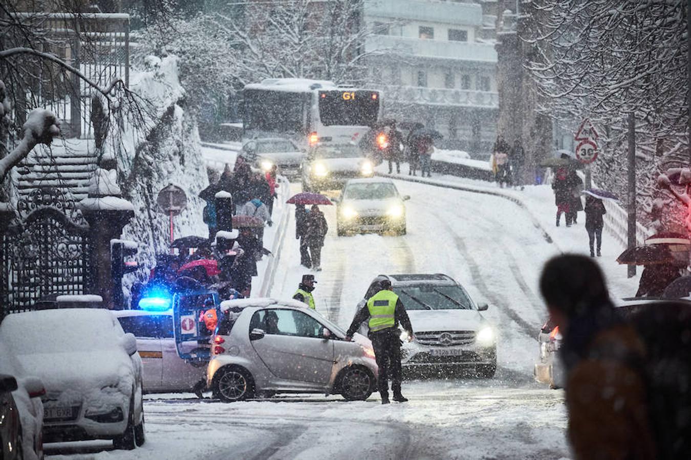 Las precipitaciones están generando severos problemas de circulación en la ciudad