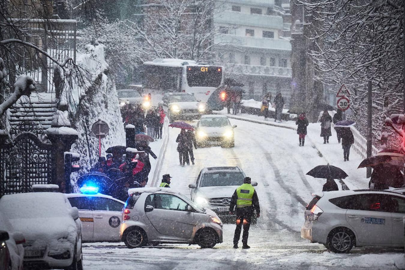 Las precipitaciones están generando severos problemas de circulación en la ciudad