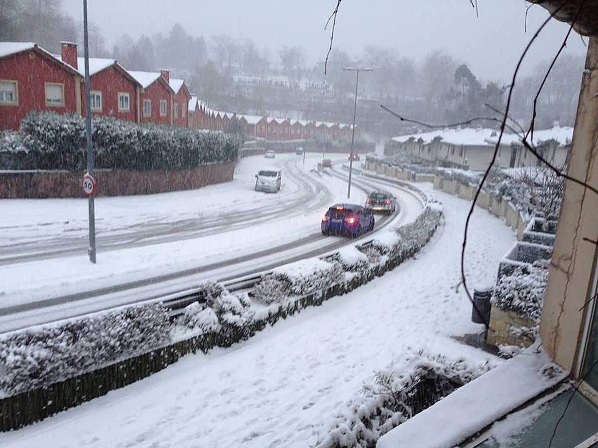 Las precipitaciones están generando severos problemas de circulación en la ciudad