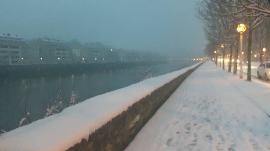 La nieve ha teñido de blanco la ciudad