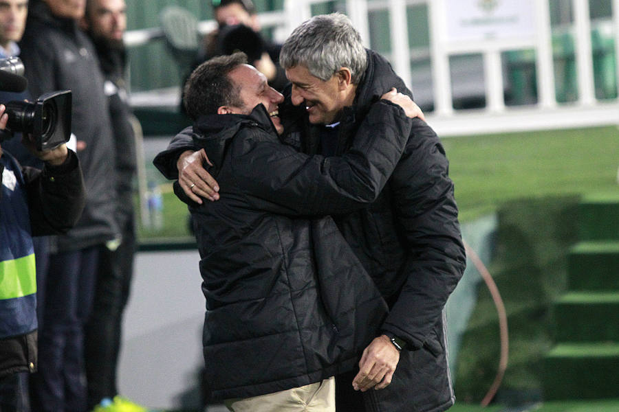 Moyá ha sido uno de los protagonistas del Betis - Real Sociedad con su debut como portero txuri-urdin