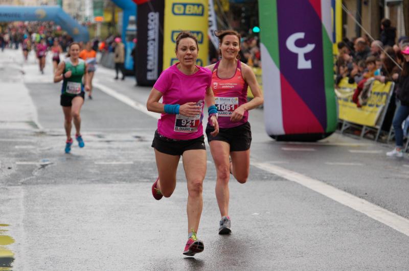 Una edición más la Lilatón resultó todo un éxito de participación con más de 6.050 inscritas de las cuales 5.240 tomaron la salida, 439 más que en 2017. Entre todas estas batalladoras mujeres se adjudicó la Txapela-Lilatón la donostiarra del Atlético SS Lorea Ayala que utilizó sus mejores armas de mediofondista para ganar la prueba en 18:07.