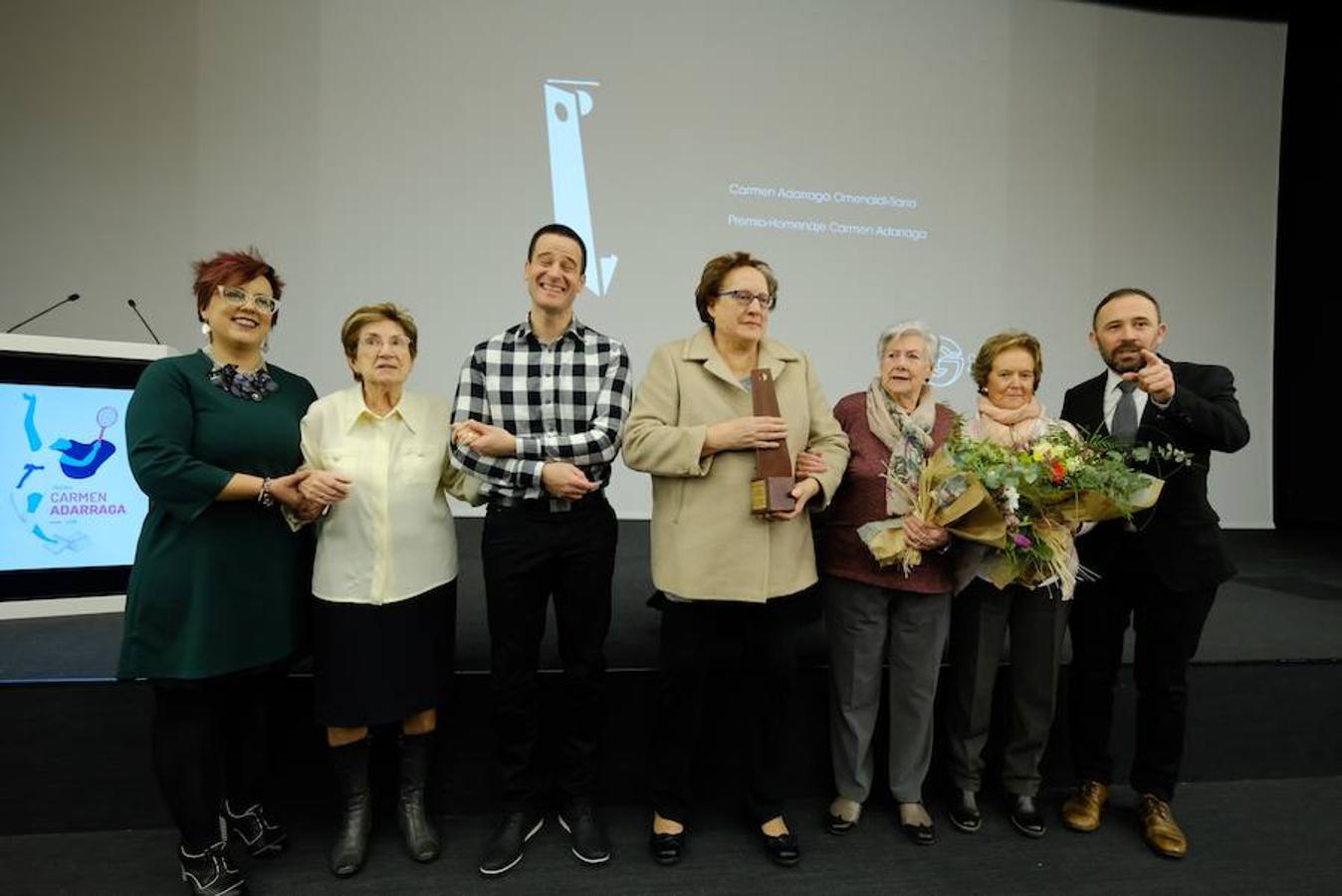 Cuatro antiguas jugadoras han sido galardonadas en la tercera edición del premio Carmen Adarraga