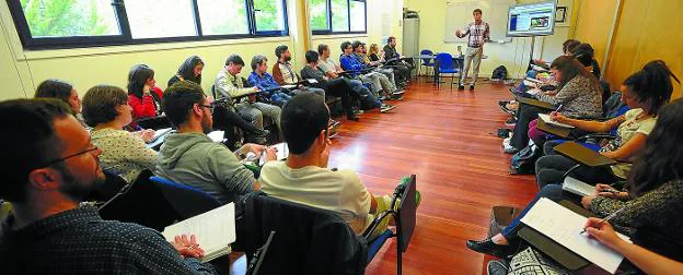 La labor integral de asesoramiento de Debegesa ha permitido la creación de más de trescientas empresas en los últimos diez años. 